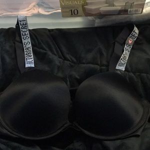 32D black push-up bra